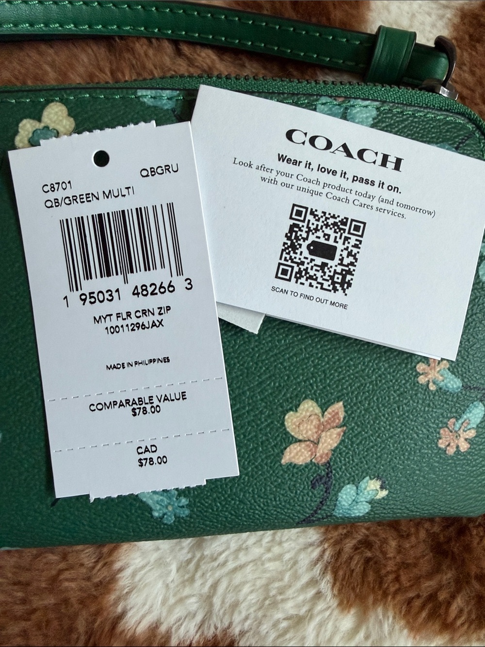 NWT Coach Green Floral Wristlet Pouch with Peach & Aqua Blooms - Picture 2 of 3